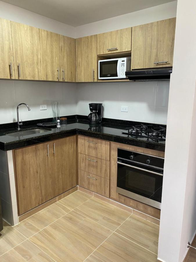 Lindo Apartamento Con Estacionamiento 布加 外观 照片