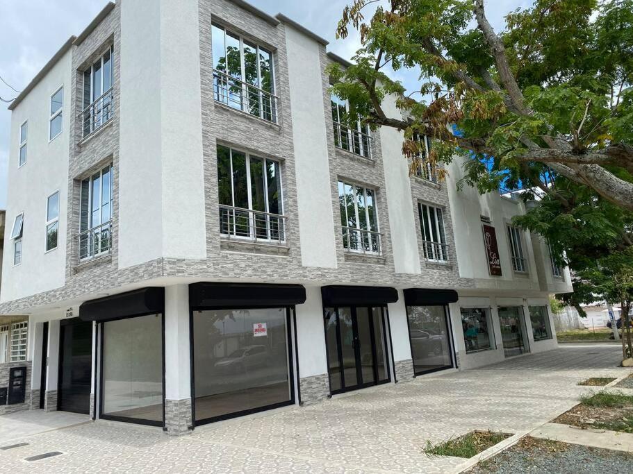 Lindo Apartamento Con Estacionamiento 布加 外观 照片