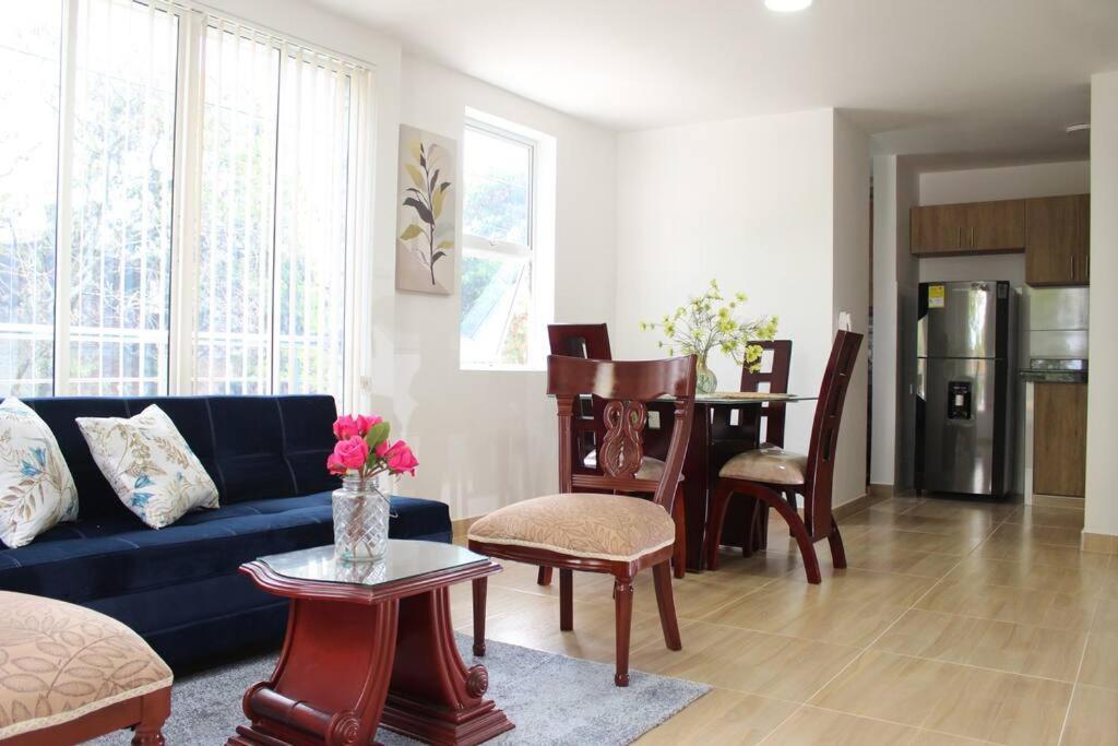 Lindo Apartamento Con Estacionamiento 布加 外观 照片