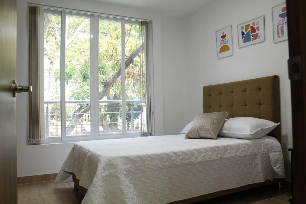 Lindo Apartamento Con Estacionamiento 布加 外观 照片