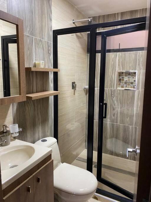 Lindo Apartamento Con Estacionamiento 布加 外观 照片